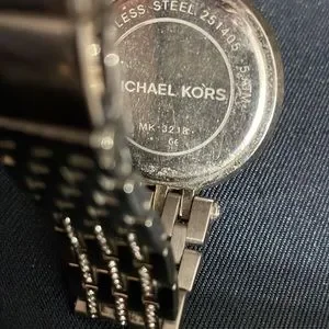 Michael Kors gorgeous watch lightly used to do that firm on price MK3218 Michael Kors Darci MK3218 Womens Silver Stainless Steel  main image 3